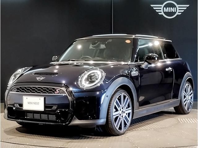 2023 MINI Hatch - photo 1 2023 MINI Hatch Other Sedan for sale, Japanese used car export - photo 1 of 9 | GULJI TRADERS