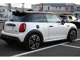 2023 MINI Hatch White Sedan for sale, Japanese used car export - photo 6 of 8 | GULJI TRADERS