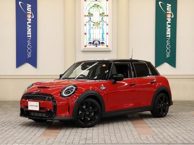 2023 MINI Hatch Red Sedan for sale, Japanese used car export - photo 1 of 9 | GULJI TRADERS