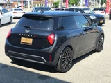 2024 MINI Hatch Cooper S Favorite Trim AIS Appraisal Black Sedan for sale, Japanese used car export - photo 3 of 42 | GULJI TRADERS