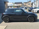 2024 MINI Hatch Cooper S Favorite Trim AIS Appraisal Black Sedan for sale, Japanese used car export - photo 6 of 42 | GULJI TRADERS