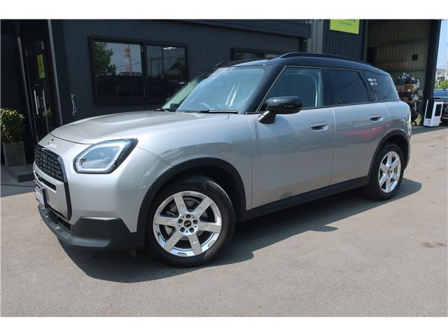 2024 MINI Hatch Countryman D Apple CarPlay compatible navigation &amp; camera Silver SUV for sale, Japanese used car export | GULJI TRADERS