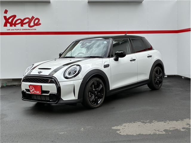 2024 MINI Hatch Cooper S Premium Plus Package Classic Trim Non-smoking vehicle - photo 1 2024 MINI Hatch Cooper S Premium Plus Package Classic Trim Non-smoking vehicle Pearl Sedan for sale, Japanese used car export - photo 1 of 58 | GULJI TRADERS