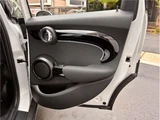 2024 MINI Hatch Cooper S Premium Plus Package Classic Trim Non-smoking vehicle Pearl Sedan for sale, Japanese used car export - photo 36 of 58 | GULJI TRADERS