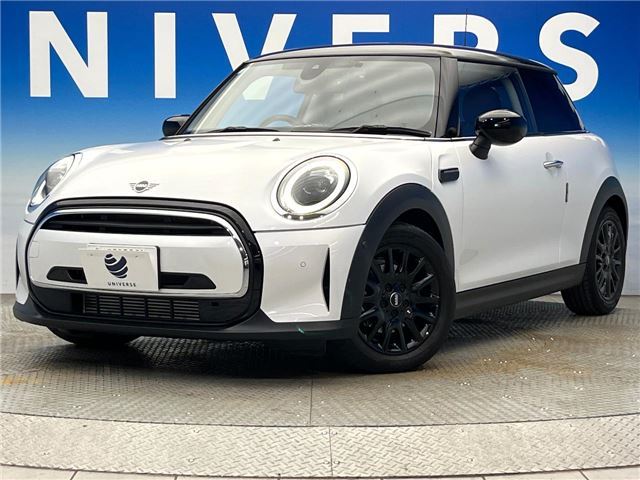 2024 MINI Hatch Cooper D Premium Plus Package Classic Trim White Sedan for sale, Japanese used car export - photo 1 of 30 | GULJI TRADERS