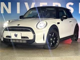 2024 MINI Hatch Cooper D Premium Plus Package Classic Trim White Sedan for sale, Japanese used car export - photo 27 of 30 | GULJI TRADERS