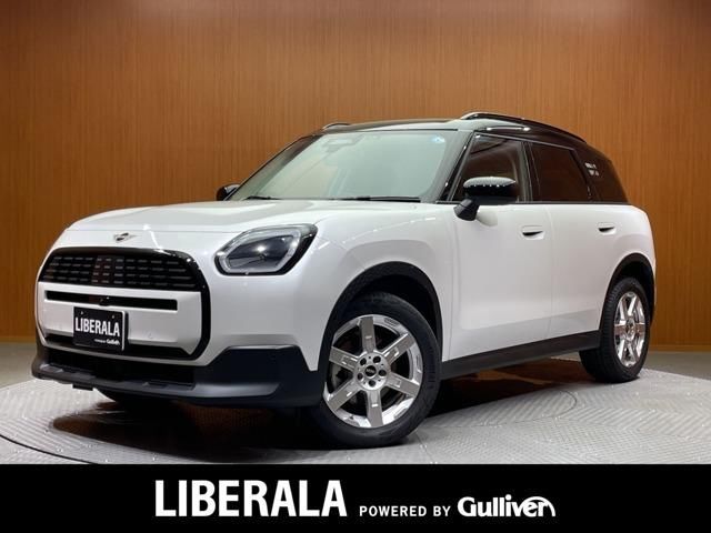 2024 MINI Hatch Mini Countryman D White SUV for sale, Japanese used car export | GULJI TRADERS