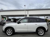 2024 MINI Hatch Mini Countryman D White SUV for sale, Japanese used car export - photo 9 of 24 | GULJI TRADERS