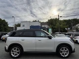 2024 MINI Hatch Mini Countryman D White SUV for sale, Japanese used car export - photo 11 of 24 | GULJI TRADERS