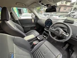 2024 MINI Hatch Mini Countryman D White SUV for sale, Japanese used car export - photo 17 of 24 | GULJI TRADERS