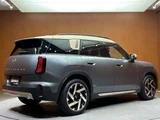 2024 MINI Hatch Mini Countryman D Other SUV for sale, Japanese used car export - photo 2 of 24 | GULJI TRADERS
