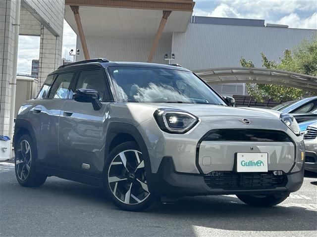 2024 MINI Hatch E - photo 1 2024 MINI Hatch E Silver Sedan for sale, Japanese used car export - photo 1 of 23 | GULJI TRADERS