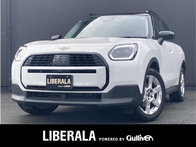 2024 MINI Hatch D White Sedan for sale, Japanese used car export - photo 1 of 24 | GULJI TRADERS