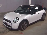 2024 MINI Hatch Cooper S Classic Trim White Sedan for sale, Japanese used car export - photo 2 of 6 | GULJI TRADERS