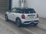 2024 MINI Hatch Cooper S White Sedan for sale, Japanese used car export - photo 4 of 6 | GULJI TRADERS