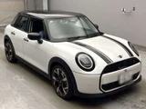 2024 MINI Hatch Cooper S Classic Trim White Sedan for sale, Japanese used car export - photo 3 of 13 | GULJI TRADERS
