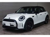 2024 MINI Hatch Cooper D Classic Trim Pre Pearl Sedan for sale, Japanese used car export - photo 1 of 9 | GULJI TRADERS