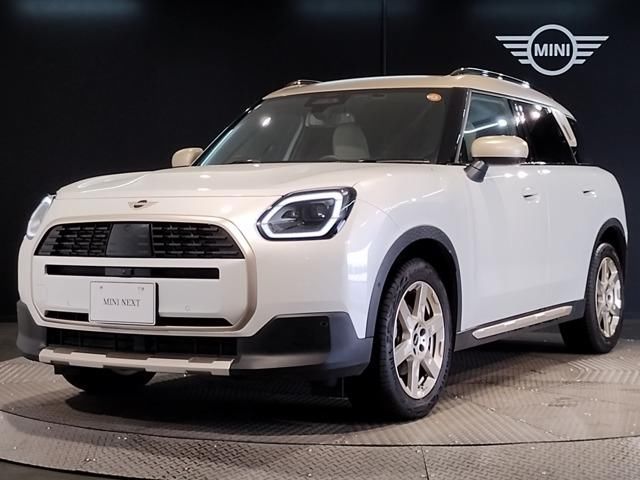 2024 MINI Hatch White Sedan for sale, Japanese used car export - photo 1 of 9 | GULJI TRADERS