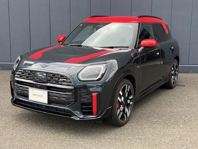 2024 MINI Hatch John Cooper Works Countryman Gunmetal SUV for sale, Japanese used car export - photo 1 of 9 | GULJI TRADERS