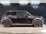 2024 MINI Hatch Cooper S Favorite Trim Other Sedan for sale, Japanese used car export - photo 8 of 9 | GULJI TRADERS