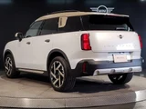 2024 MINI Hatch Countryman D Favourite White SUV for sale, Japanese used car export - photo 7 of 9 | GULJI TRADERS