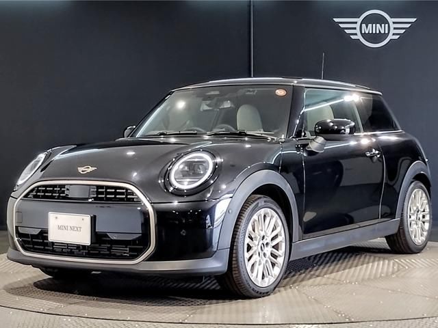 2024 MINI Hatch Cooper C - photo 1 2024 MINI Hatch Cooper C Black Sedan for sale, Japanese used car export - photo 1 of 9 | GULJI TRADERS