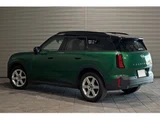 2024 MINI Hatch Countryman D 1 owner Green SUV for sale, Japanese used car export - photo 2 of 9 | GULJI TRADERS