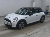2024 MINI Hatch Cooper S White Sedan for sale, Japanese used car export - photo 4 of 6 | GULJI TRADERS