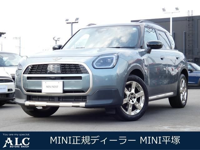 2024 MINI Hatch - photo 1 2024 MINI Hatch Other Sedan for sale, Japanese used car export - photo 1 of 9 | GULJI TRADERS