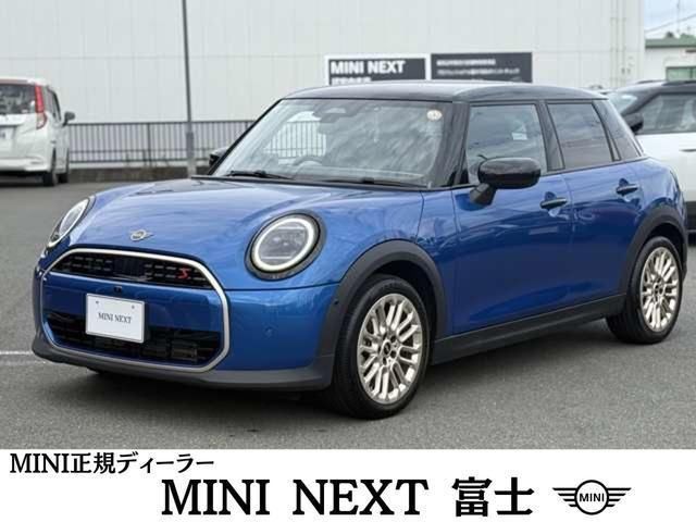 2024 MINI Hatch Cooper S Favorite Trim - photo 1 2024 MINI Hatch Cooper S Favorite Trim Other Sedan for sale, Japanese used car export - photo 1 of 9 | GULJI TRADERS