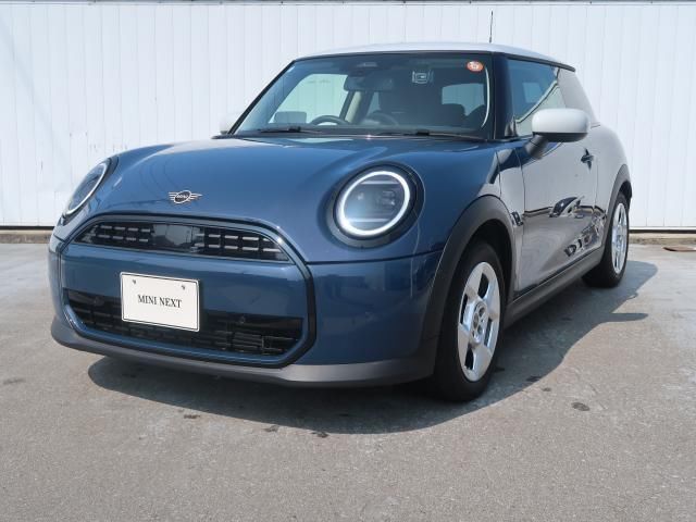 2024 MINI Hatch Cooper C Classic Trim Other Sedan for sale, Japanese used car export | GULJI TRADERS