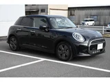 2024 MINI Hatch Cooper D Premium Plus Pack Black Sedan for sale, Japanese used car export - photo 4 of 8 | GULJI TRADERS