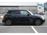 2024 MINI Hatch Cooper D Premium Plus Pack Black Sedan for sale, Japanese used car export - photo 5 of 8 | GULJI TRADERS