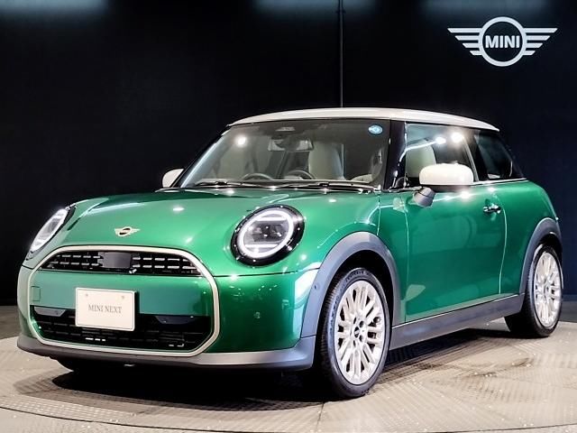 2024 MINI Hatch - photo 1 2024 MINI Hatch Sedan for sale, Japanese used car export - photo 1 of 9 | GULJI TRADERS