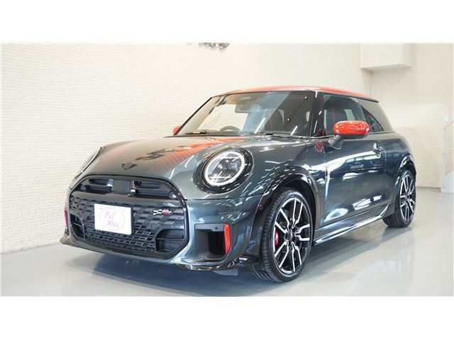 2025 MINI Hatch John Cooper Works Harman Kardon Sound - photo 1 2025 MINI Hatch John Cooper Works Harman Kardon Sound Black Sedan for sale, Japanese used car export - photo 1 of 52 | GULJI TRADERS