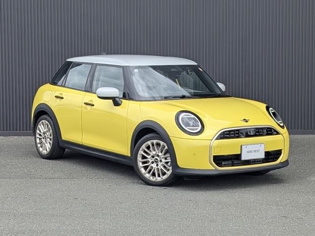 2025 MINI Hatch Cooper C 5-door DCT Other Sedan for sale, Japanese used car export | GULJI TRADERS