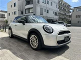 2025 MINI Hatch Cooper C Favourite Trim Pearl Sedan for sale, Japanese used car export - photo 1 of 71 | GULJI TRADERS