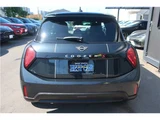 2025 MINI Hatch Cooper S Apple CarPlay compatible navigation Leather seats Other Sedan for sale, Japanese used car export - photo 8 of 53 | GULJI TRADERS