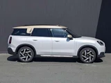 2025 MINI Hatch D DCT Diesel Turbo Other Sedan for sale, Japanese used car export - photo 8 of 25 | GULJI TRADERS