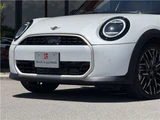 2025 MINI Hatch Pearl Sedan for sale, Japanese used car export - photo 54 of 80 | GULJI TRADERS