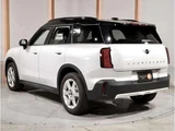2025 MINI Hatch D DCT Diesel Turbo White Sedan for sale, Japanese used car export - photo 2 of 3 | GULJI TRADERS