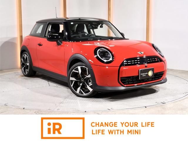 2025 MINI Hatch Cooper S 3-door DCT Red Sedan for sale, Japanese used car export - photo 1 of 18 | GULJI TRADERS