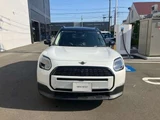 2025 MINI Hatch Countryman E Classic Trim White SUV for sale, Japanese used car export - photo 2 of 9 | GULJI TRADERS