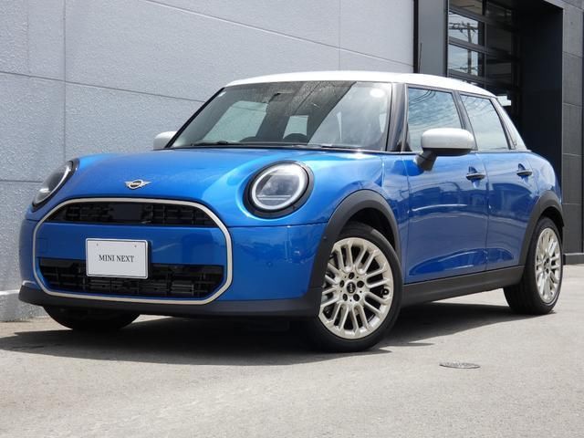 2025 MINI Hatch Cooper C Favorite Trim Other Sedan for sale, Japanese used car export | GULJI TRADERS