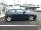 2025 MINI Hatch Cooper C 3-door Classic Trim Other Sedan for sale, Japanese used car export - photo 4 of 9 | GULJI TRADERS