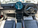 2025 MINI Hatch Cooper S Classic Trim White Sedan for sale, Japanese used car export - photo 2 of 9 | GULJI TRADERS