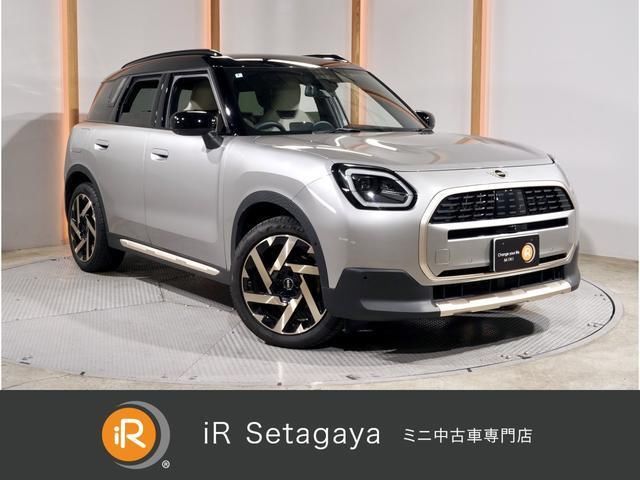 2025 MINI Hatch Countryman D Favourite Silver SUV for sale, Japanese used car export | GULJI TRADERS