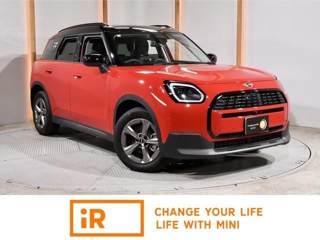 2025 MINI Hatch Countryman D Classic Trim - photo 1 2025 MINI Hatch Countryman D Classic Trim Red SUV for sale, Japanese used car export - photo 1 of 8 | GULJI TRADERS