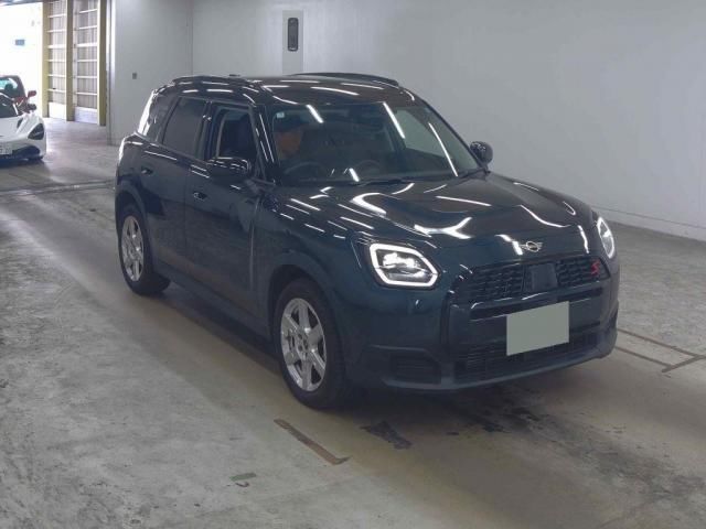 2025 MINI Hatch Countryman S All 4 Classic - photo 1 2025 MINI Hatch Countryman S All 4 Classic Gray SUV for sale, Japanese used car export - photo 1 of 9 | GULJI TRADERS