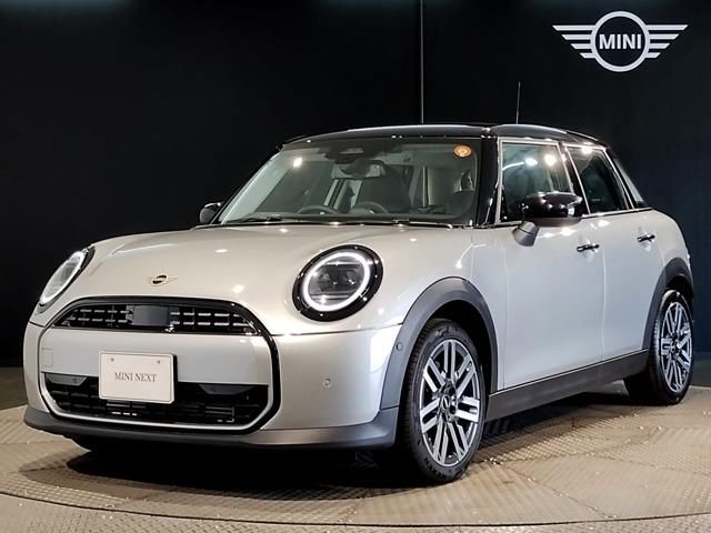2025 MINI Hatch Cooper C Classic Trim - photo 1 2025 MINI Hatch Cooper C Classic Trim Other Sedan for sale, Japanese used car export - photo 1 of 9 | GULJI TRADERS